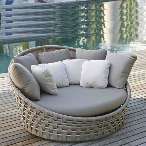 Outdoor wicker-garden-patio-allweather-Canopy-bed-Daybed-Luxox-croation-L-OWL-DB-018_grande_ Outdoor Furniture - Day Bed - Croation