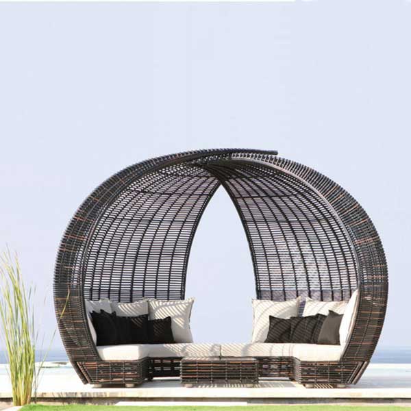 Outdoor Wicker Canopy Bed - Dagrum Next