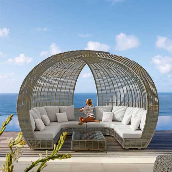 Outdoor Wicker Canopy Bed - Dagrum Next