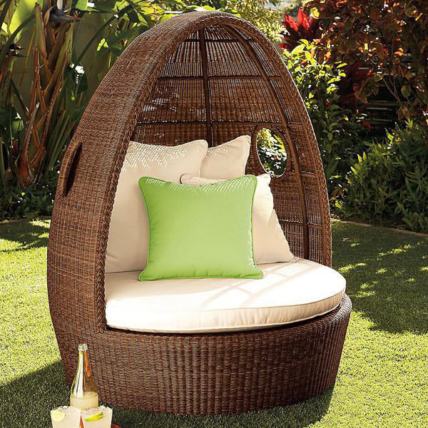 Outdoor Wicker Canopy Bed - Brownie